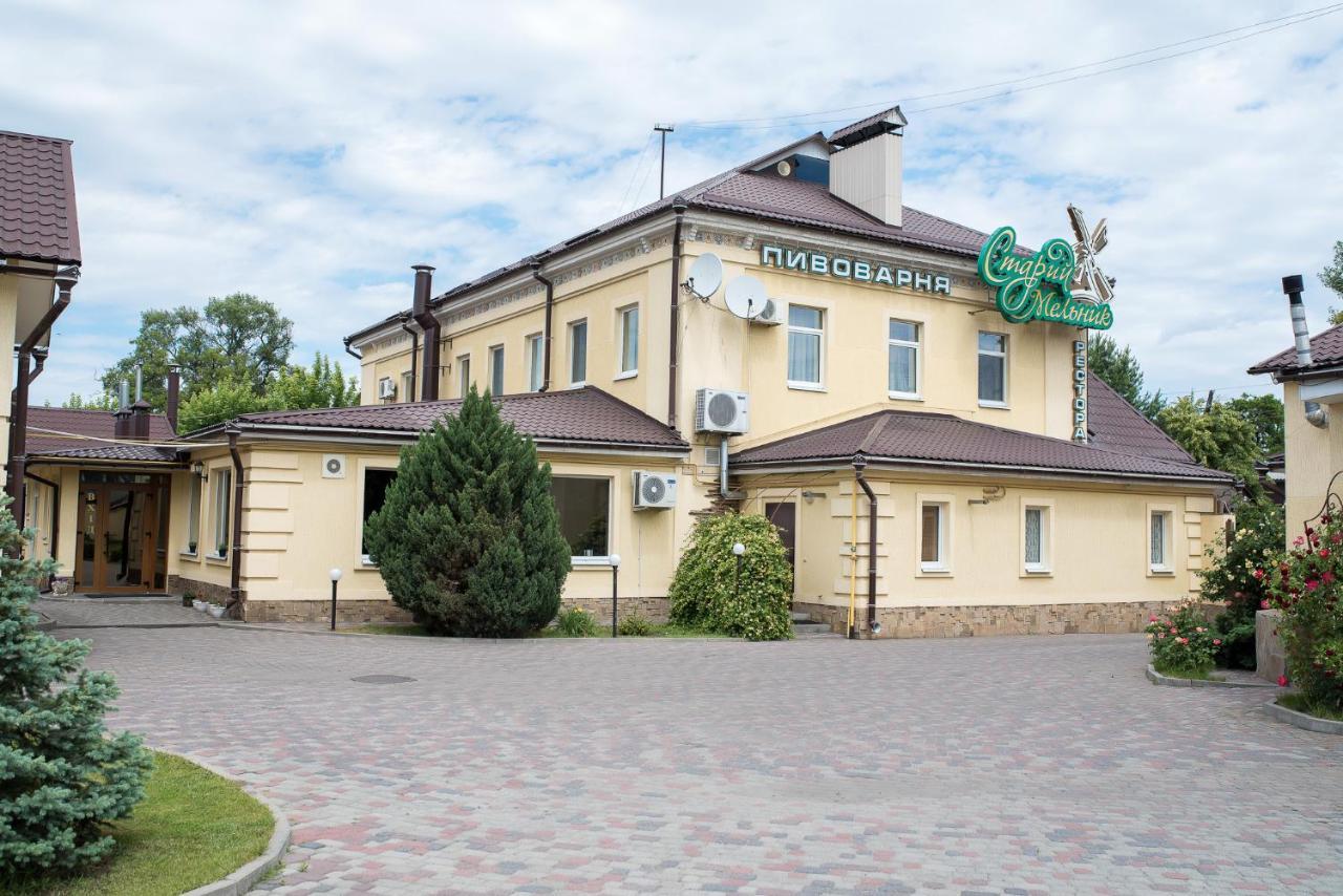 Restoran-Hotel Stariy Melnik Poltava Exterior photo