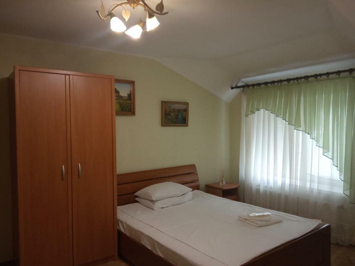 Restoran-Hotel Stariy Melnik Poltava Exterior photo